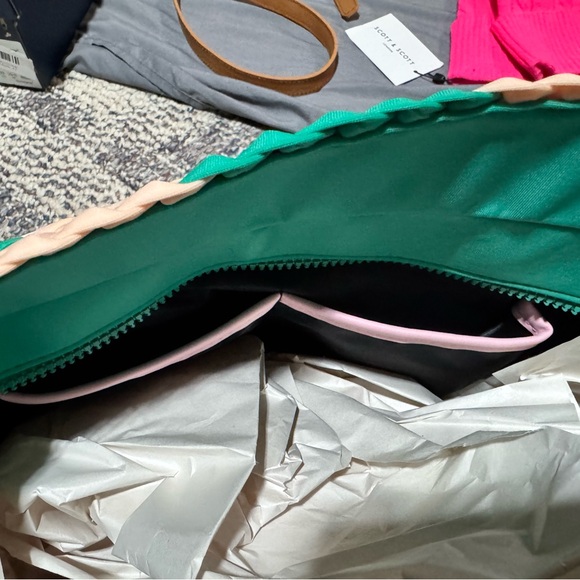 Wildfox Green and Peach Woven Bag - Picture 4 of 6